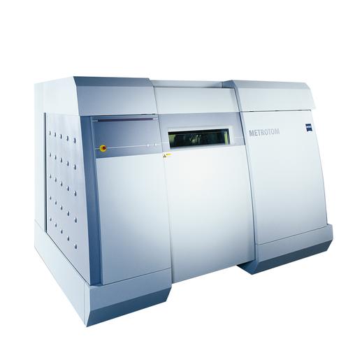 Tomografi computerizzati per applicazioni industriali e metrotomografia nella gamma dei micrometri.