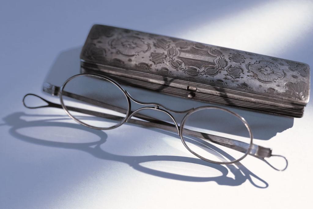 L invenzione degli occhiali la loro storia ZEISS Vision Care